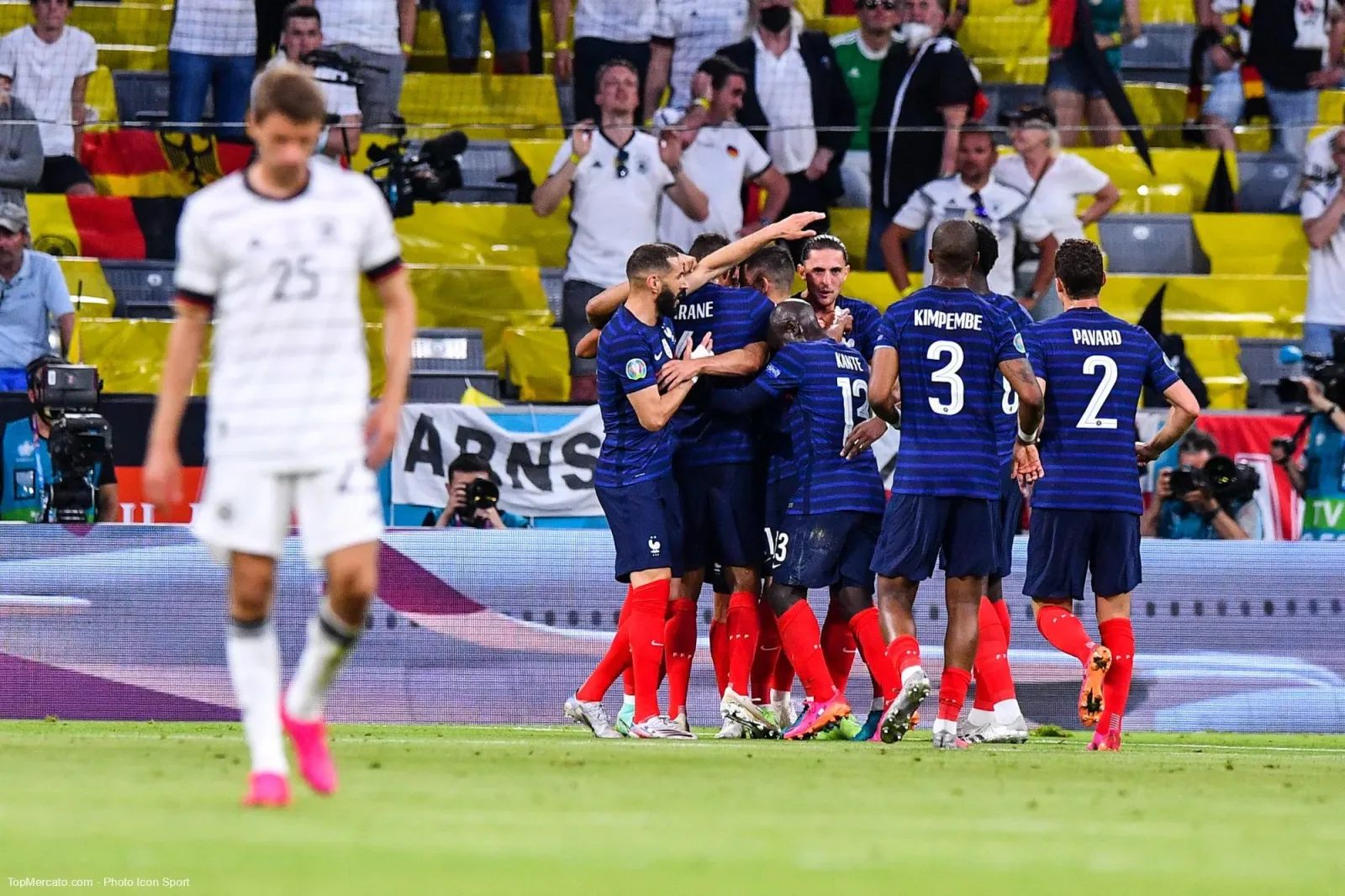 Où regarder les matchs de foot en direct ce soir gratuit
